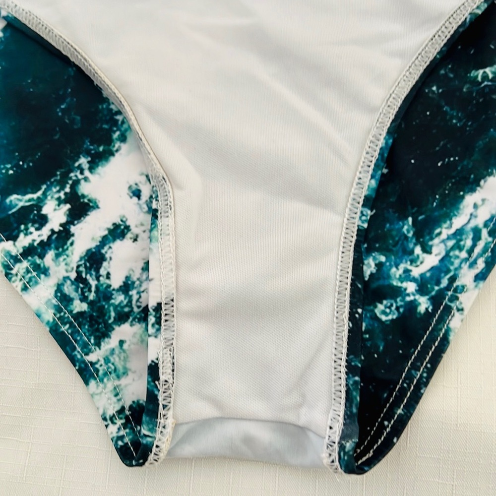 Zaful~Swimsuit~One Piece / Waves / NWOT / Host Pick - Picture 7 of 10